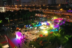 'Thông Linh': Sự hòa quyện của nghệ thuật điêu khắc và ánh sáng 