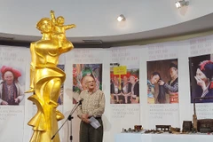 Bác sỹ Mỹ và tình yêu bất tận với văn hóa dân tộc thiểu số Việt Nam