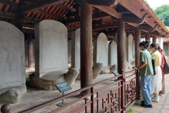 Lần đầu tiên, bia tiến sỹ tại di tích Văn Miếu-Quốc Tử Giám được giải mã. (Ảnh: Minh Thu/Vietnam+)