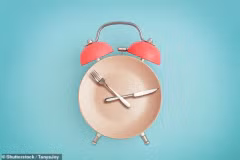 Nhịn ăn gián đoạn có thể làm tăng nguy cơ tử vong do các vấn đề tim mạch. (Ảnh: Shutterstock)