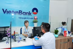 Giao dịch tại VietinBank. (Ảnh: Vietnam+)