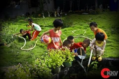 Nụ cười "Tuổi thơ" qua góc nhìn của tác giả Nguyễn Văn Hòa - Giải Khoảnh Khắc Vàng mùa thứ tư (năm 2016). 