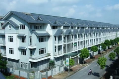 Các căn hộ liền kề tại khu đô thị Xuân Phương, huyện Hoài Đức của Hà Nội. (Ảnh: Tuấn Anh/TTXVN)