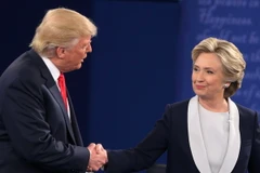 Cuộc tranh luận thứ hai giữa hai ứng cử viên tranh cử Tổng thống Mỹ là tỷ phú Donald Trump và cựu Ngoại trưởng Hillary Clinton. (Ảnh: AFP/TTXVN)