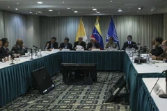 Tổng thống Venezuela Nicolas Maduro (giữa) tại Caracas ngày 30/10 vừa qua. (Ảnh: AFP/TTXVN)