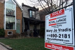 (Nguồn: Canadian Press Images)