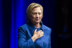 Bà Hillary Clinton phát biểu tại thủ đô Washington ngày 16/11 vừa qua. (Ảnh: AP/TTXVN)