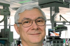 Giáo sư Leroy Joel - Khoa phẫu thuật tiêu hóa Bệnh viện Đại học Civil, Strasbourg