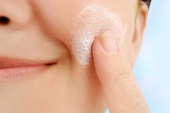 Những phương pháp tẩy da chết của các Vlogger trên Youtube