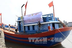 Quảng Ngãi hỗ trợ chủ tàu, ngư dân bị tàu nước ngoài tấn công