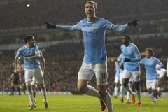 Man City chiếm ngôi đầu sau màn vùi dập Tottenham