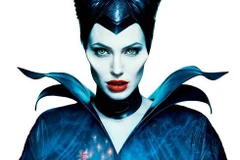 Angelina Jolie làm tiên hắc ám, con gái thủ vai Aurora