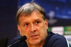 HLV Martino: Kinh nghiệm giúp Barca vượt qua "cú sốc"