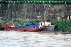 Các sông, suối chảy qua Lào Cai bắt đầu xuất hiện lũ lớn