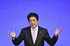 Thủ tướng Nhật nới lỏng lệnh cấm xuất khẩu vũ khí