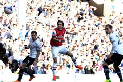 Video siêu phẩm của Tomas Rosiky hạ gục Tottenham