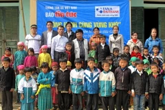 TTXVN “đồng hành cùng vùng khó” tại biên giới Xứ Lạng 