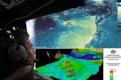 Công bố những hình ảnh gây sửng sốt trong quá trình tìm MH370