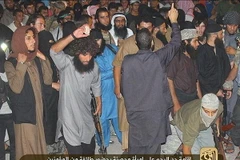 Vụ ném đá đến chết vì ngoại tình ở Syria qua lời kể của nhân chứng