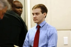 Giết bạn cùng phòng rồi hỏi Siri nơi có thể giấu xác an toàn