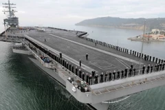 Mỹ đưa tàu sân bay năng lượng hạt nhân tới Nhật Bản