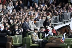 [Photo] Pháp tổ chức trọng thể lễ kỷ niệm Ngày Quốc khánh