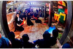 Hoạt động văn hóa nghệ thuật tại Làng Văn hóa Du lịch các dân tộc Việt Nam. (Ảnh chỉ mang tính minh họa: TTXVN)