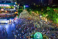 Phố đi bộ thu hút đông du khách. (Ảnh: Minh Sơn/Vietnam+)