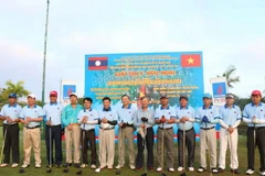 Giao lưu thể thao mừng 70 năm ngày truyền thống Lực lượng Công an Việt Nam tại Lào. (Ảnh: Phạm Kiên/Vietnam+)