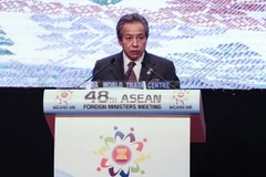 Ngoại trưởng Malaysia Anifah Aman phát biểu tại lễ bế mạc Hội nghị. (Nguồn: AFP/TTXVN)