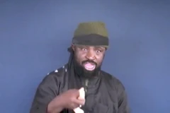  Thủ lĩnh Boko Haram Abubakar Shekau đe dọa phá hoại cuộc tổng tuyển cử tại Nigeria trong một đoạn video do Boko Haram phát lên mạng ngày 17/2. (Nguồn: AFP/TTXVN)