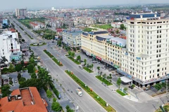 Yêu cầu kiểm tra thông tin ''đổi 100ha đất lấy 1,39km đường''