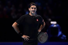 Federer chia tay ATP Finals 2019 sau khi để thua ở bán kết. (Nguồn: AP)