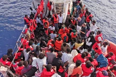 Những người di cư bất hợp pháp. (Nguồn: timesofmalta)