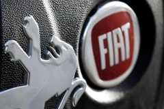 PSA và Fiat Chrysler thông qua thương vụ sáp nhập. (Nguồn: Reuters)