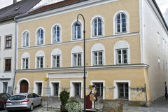 Ngôi nhà nơi trùm phátxít Adolf Hitler chào đời. (Nguồn: AFP/Getty Images)