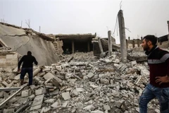 Cảnh đổ nát sau một vụ không kích tại Syria. (Nguồn: aljazeera)