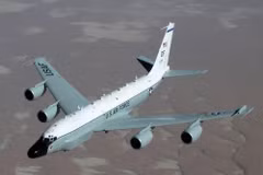 Máy bay trinh sát RC-135W Rivet Joint. (Nguồn: Yonhap)