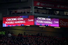 VAR giúp Liverpool giành chiến thắng, bỏ xa 'phần còn lại' 13 điểm