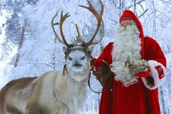 Ông già Noel bắt đầu hành trình phát quà Giáng sinh đến các em nhỏ