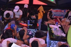 Phát hiện hàng chục đối tượng dương tính với ma túy ở quán karaoke