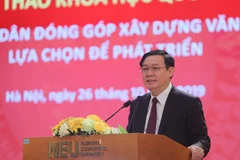 Phó Thủ tướng Vương Đình Huệ phát biểu tại hội thảo. (Ảnh: Thanh Tùng/TTXVN)