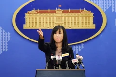 Người Phát ngôn Bộ Ngoại giao Lê Thị Thu Hằng chủ trì buổi họp báo. (Ảnh: Dương Bình/TTXVN phát)