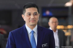 Bộ trưởng MITI Mohamed Azmin Ali . (Nguồn: AP)