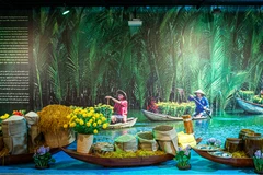 Trưng bày sản phẩm nông sản Việt Nam.(Nguồn: Vietnam+) 