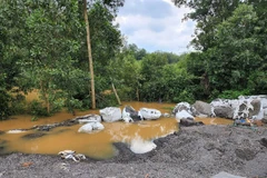 Một doanh nghiệp bị phạt 220 triệu đồng vì vi phạm xả thải gây ô nhiễm