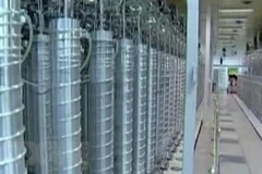 Các máy ly tâm bên trong cơ sở hạt nhân Natanz ở miền Trung Iran. (Nguồn: IRNA/TTXVN) 