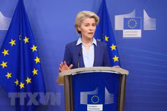 Chủ tịch Ủy ban châu Âu (EC) Ursula von der Leyen phát biểu tại Brussels, Bỉ, ngày 22/2/2022. (Ảnh: THX/TTXVN) 