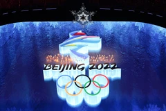 Toàn cảnh lễ bế mạc Olympic mùa Đông Bắc Kinh 2022, Trung Quốc, ngày 20/2/2022. (Ảnh: THX/ TTXVN) 