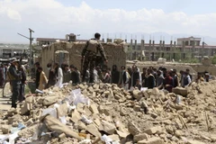 Hiện trường một vụ đánh bom ở Afghanistan. (Ảnh: AFP/TTXVN) 